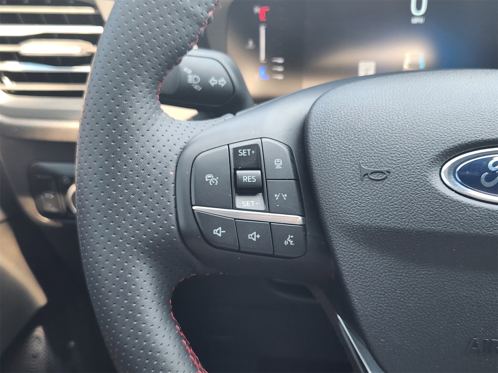 2024 Ford Escape ST-Line photo 22