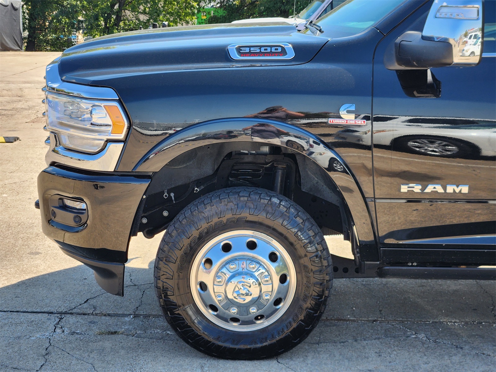 2023 Ram 3500 Laramie Longhorn photo 7