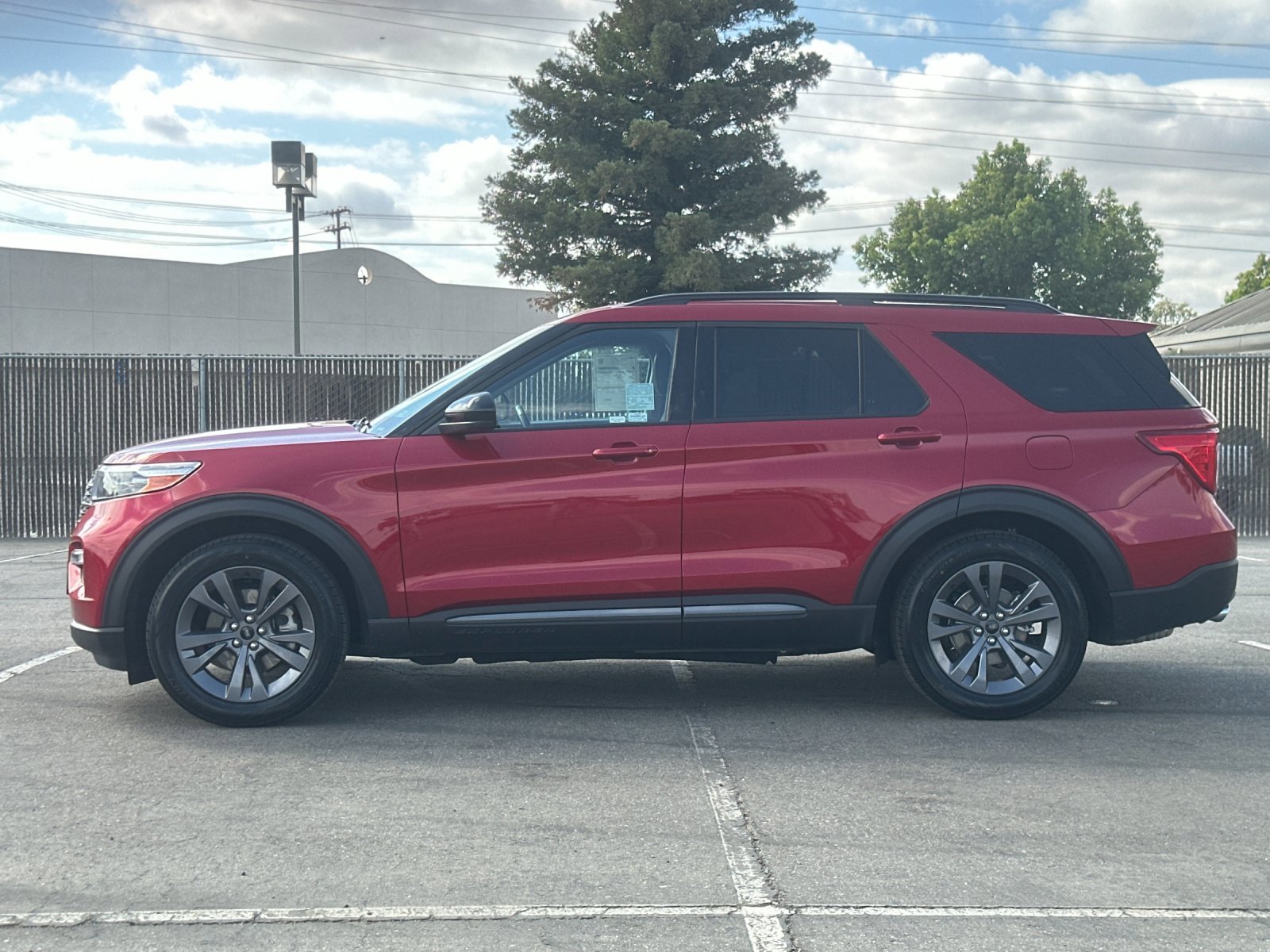 2022 Ford Explorer XLT photo 4