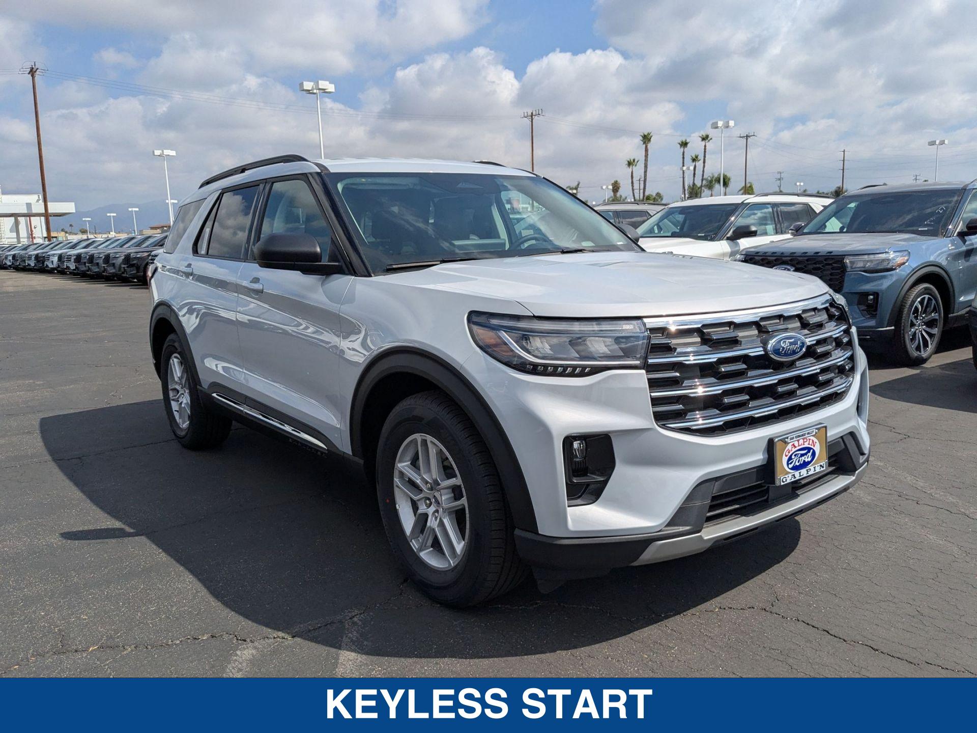2025 Ford Explorer photo 10