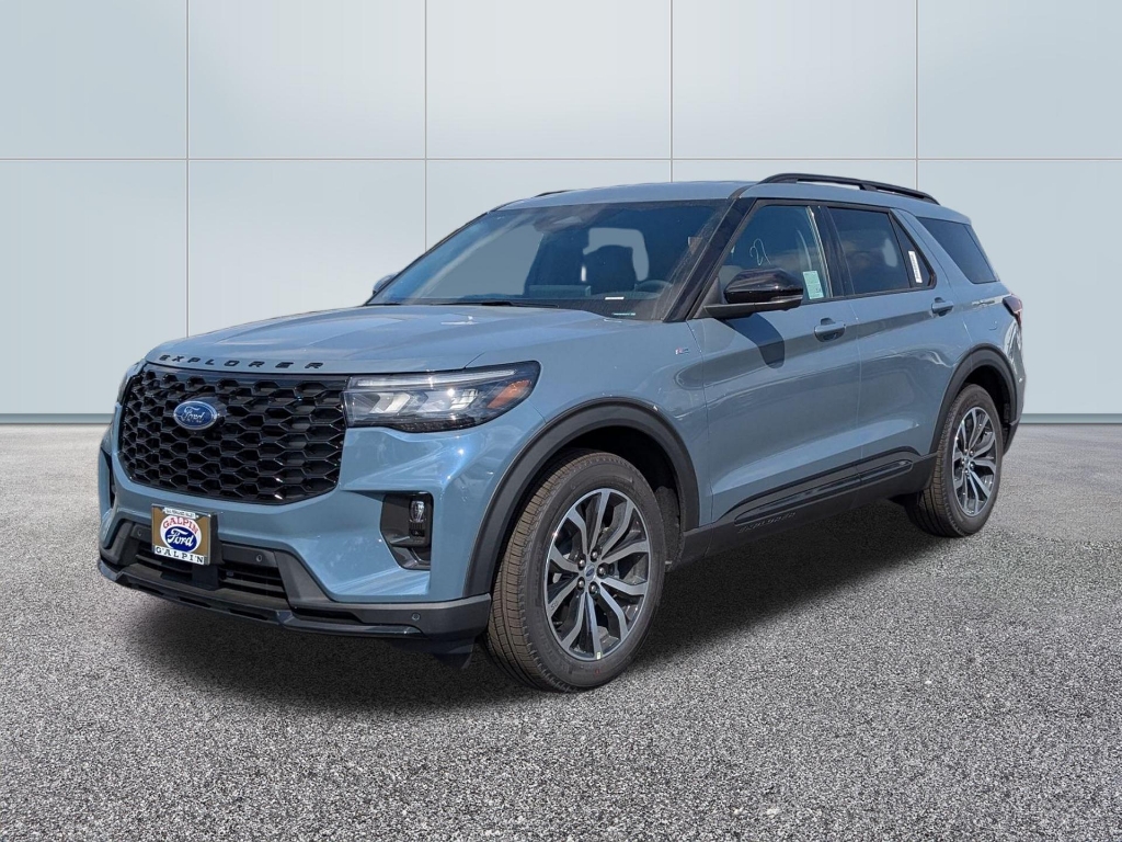 2025 Ford Explorer ST Line