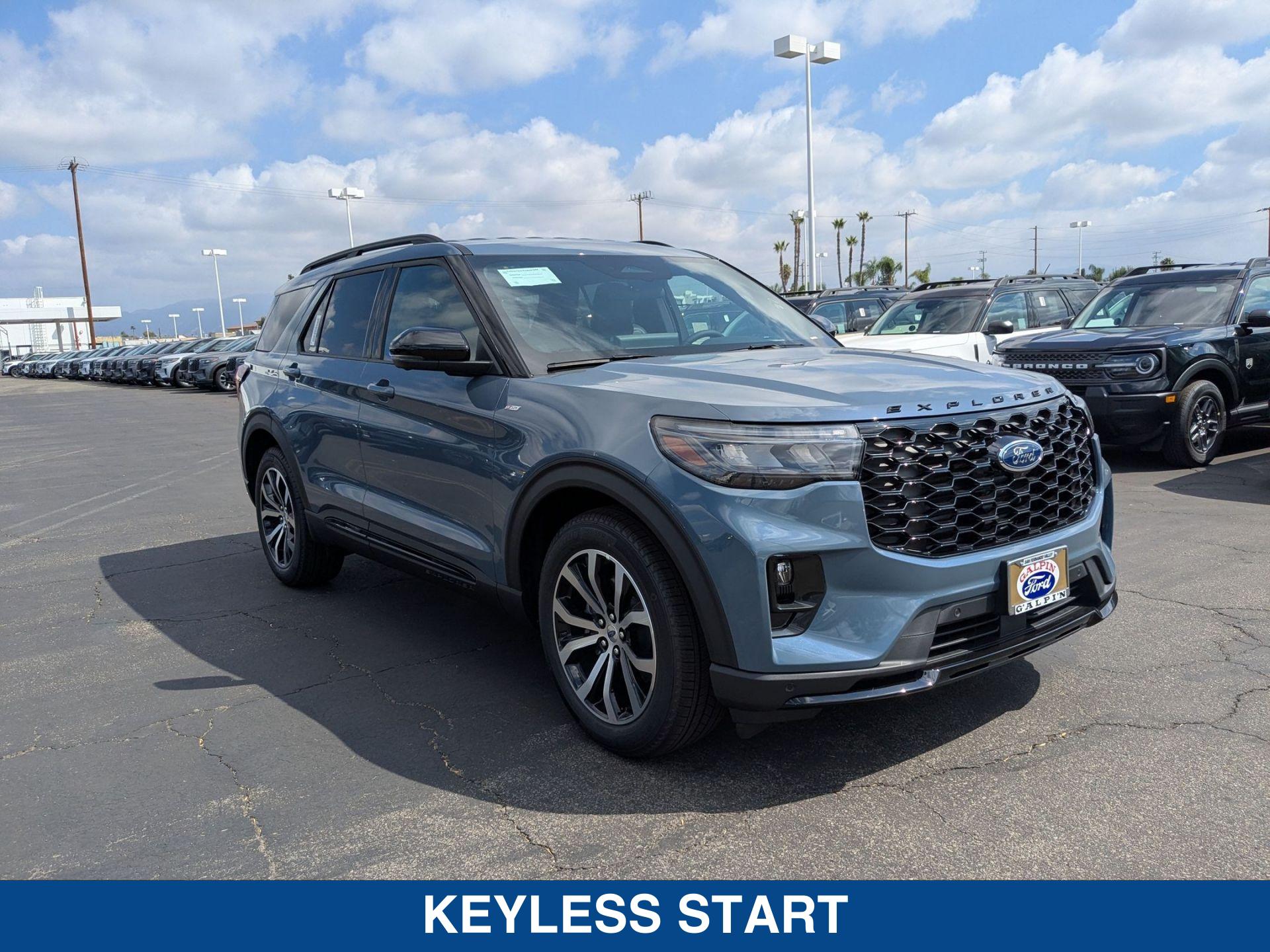 2025 Ford Explorer ST ST-Line photo 10