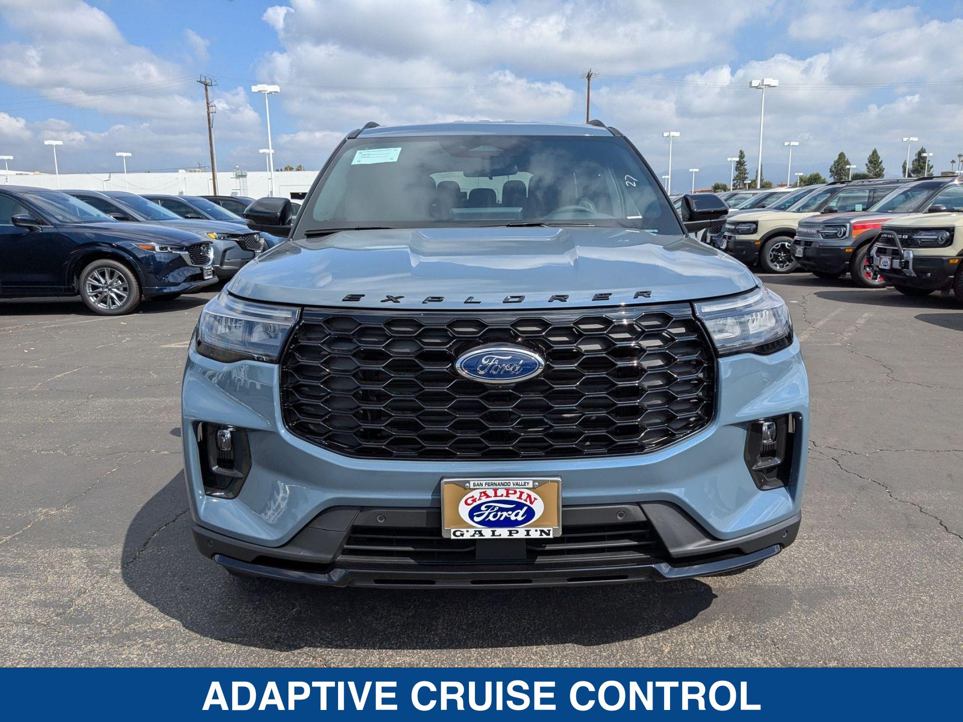 2025 Ford Explorer ST ST-Line photo 11