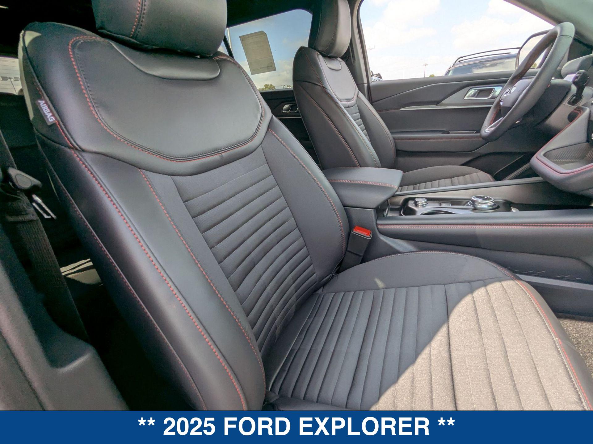 2025 Ford Explorer ST ST-Line photo 25