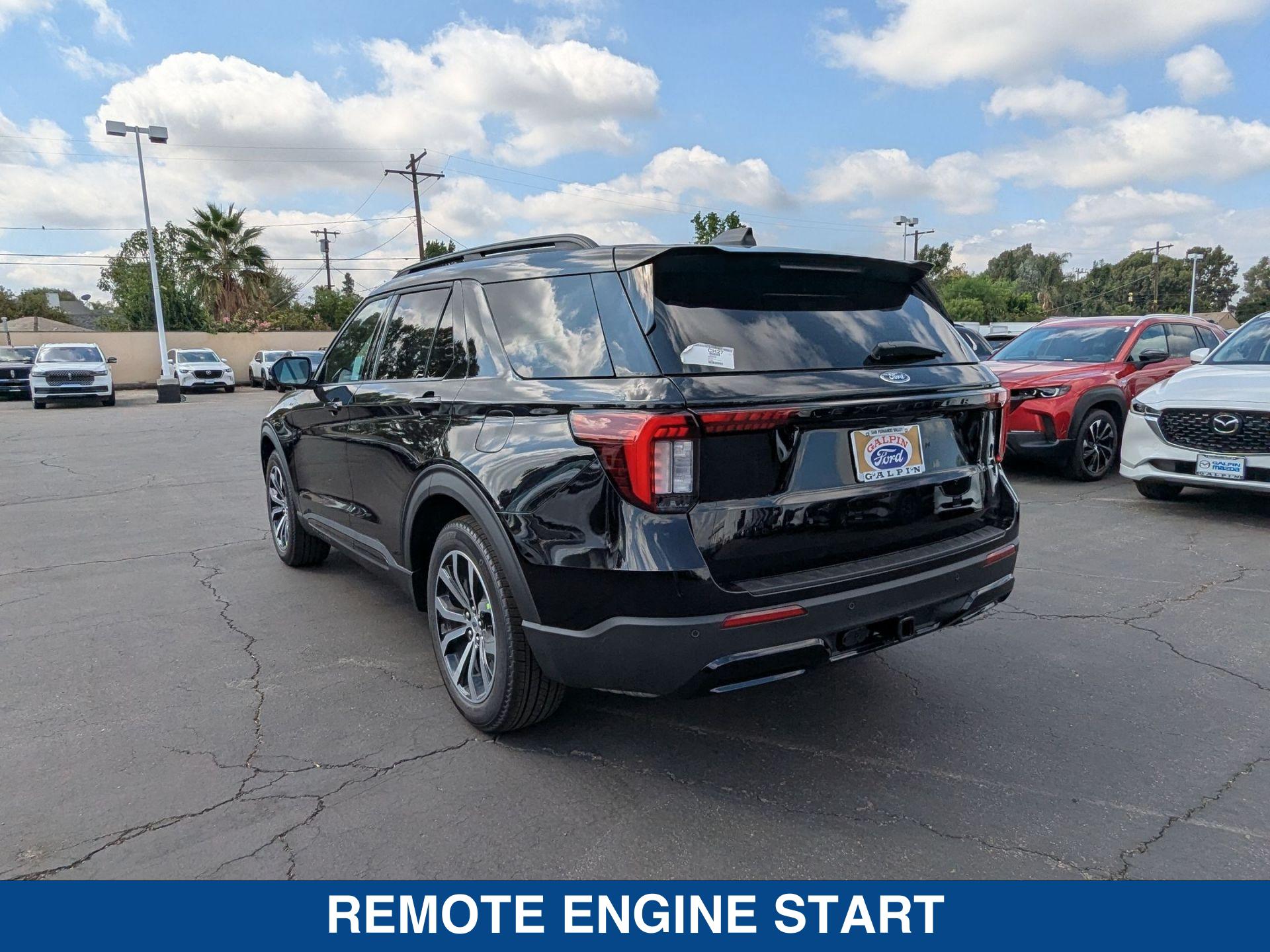 2025 Ford Explorer ST ST-Line photo 6