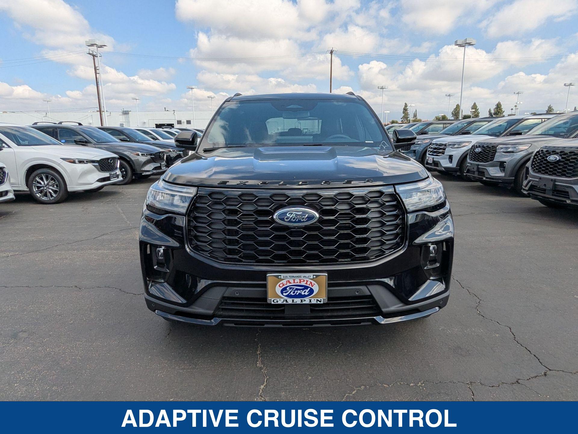 2025 Ford Explorer ST ST-Line photo 11