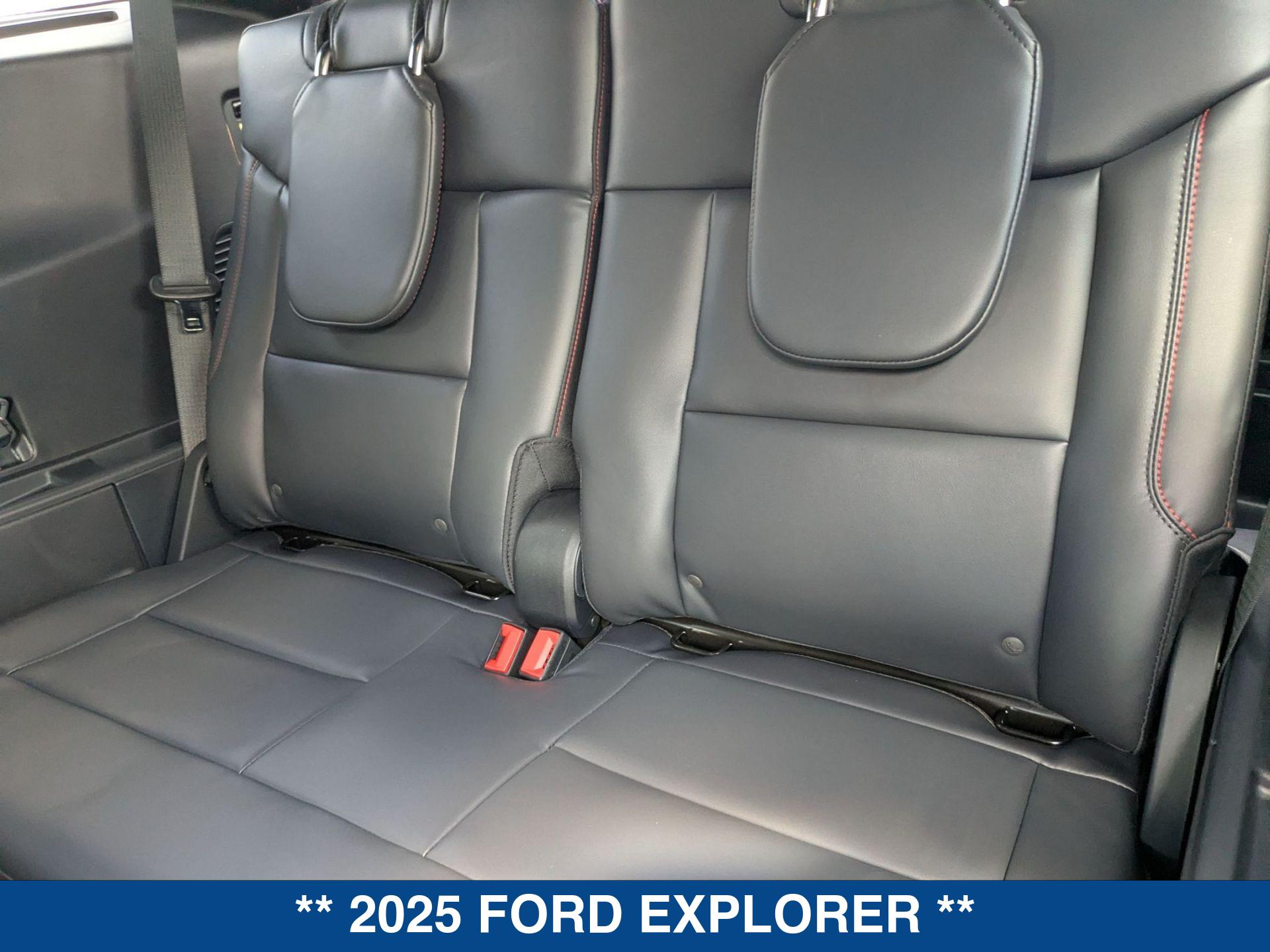 2025 Ford Explorer ST ST-Line photo 19