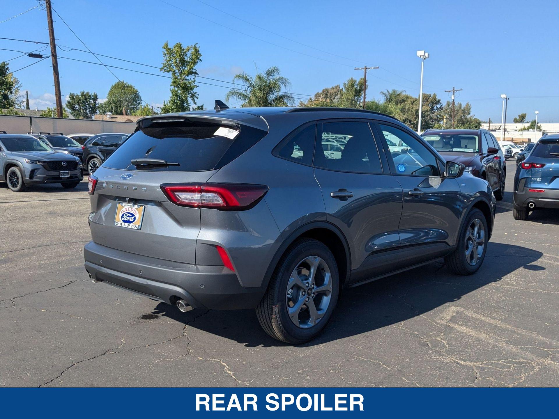 2025 Ford Escape ST-Line photo 8