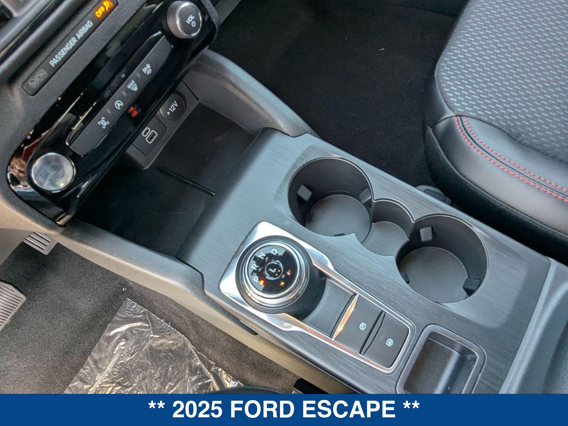 2025 Ford Escape ST-Line photo 18
