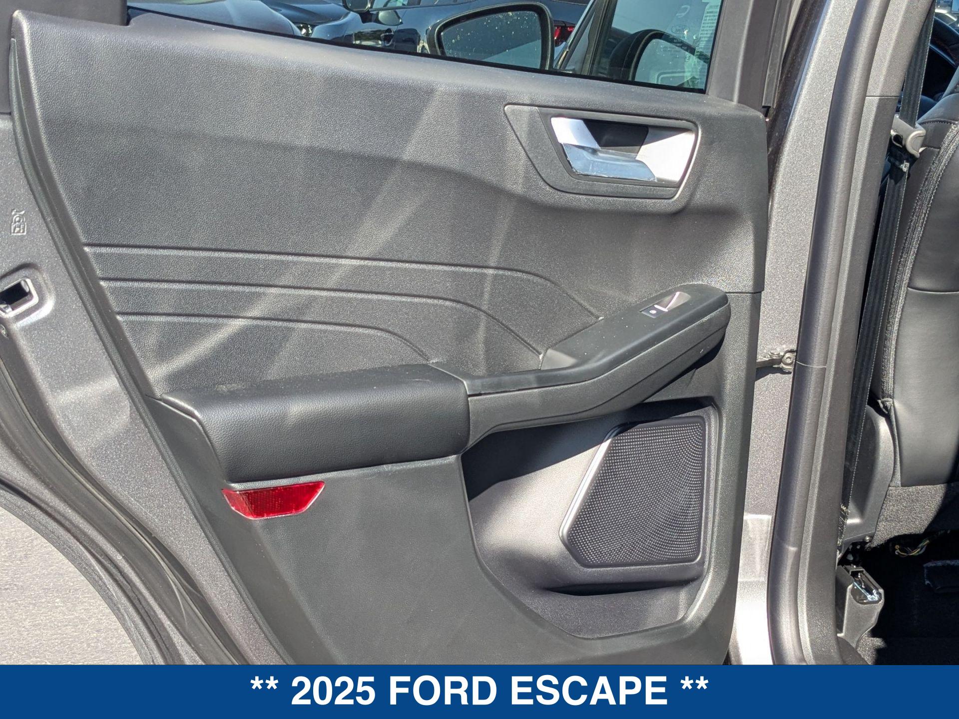 2025 Ford Escape ST-Line photo 19