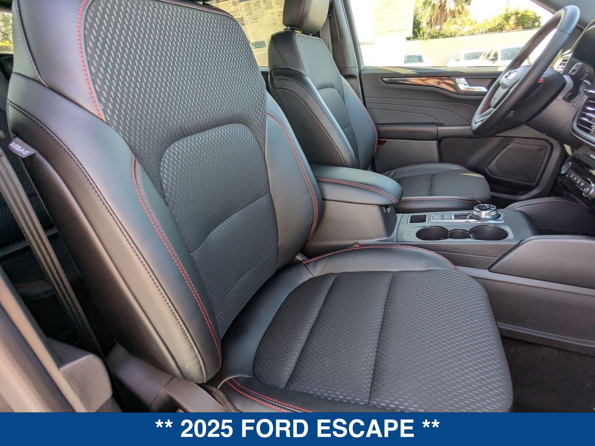2025 Ford Escape ST-Line photo 23