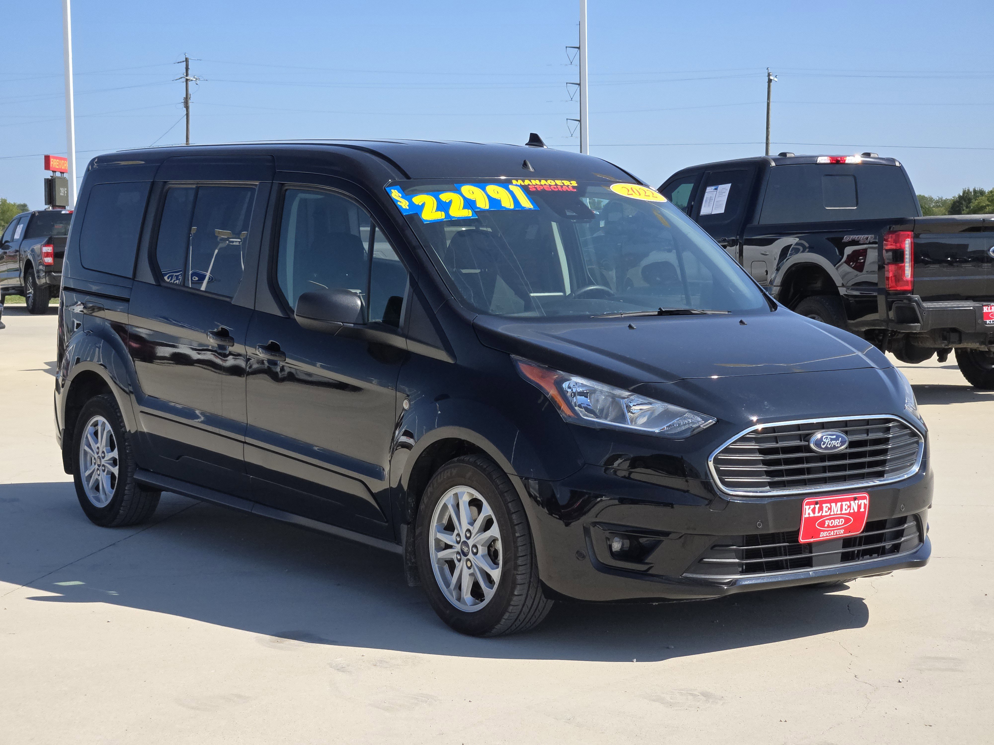 2022 Ford Transit XLT photo 3