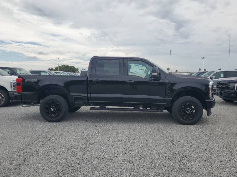 2026 Ford Super Duty F-350 SRW XLT