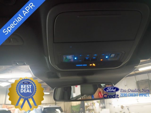 2025 Ford Explorer ST-Line photo 13