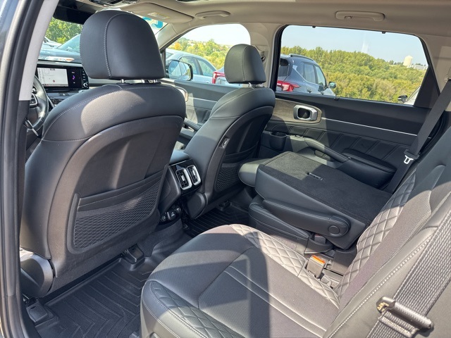 2023 Kia Sorento X-Line SX Prestige photo 7