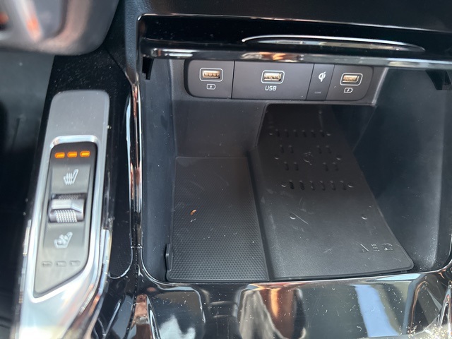 2023 Kia Sorento X-Line SX Prestige photo 11