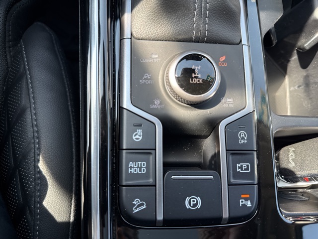 2023 Kia Sorento X-Line SX Prestige photo 13