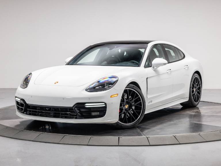 2019 Porsche Panamera GTS
