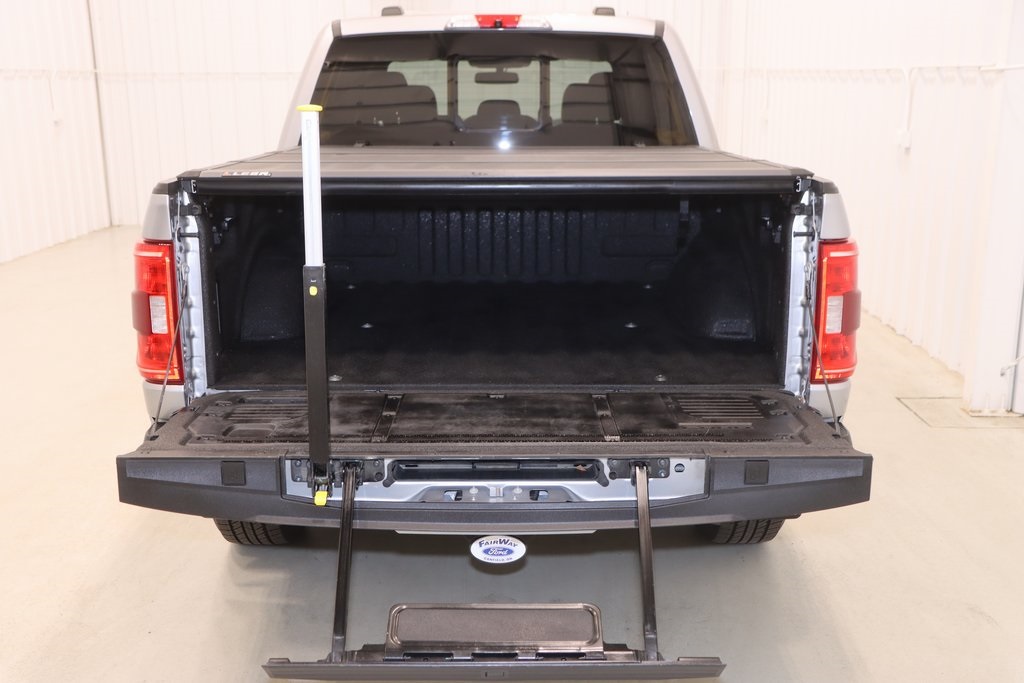2022 Ford F-150 XLT photo 32