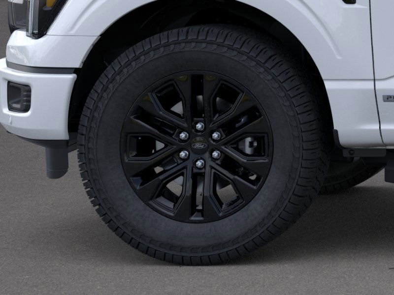 2025 Ford F-150 Lariat photo 16
