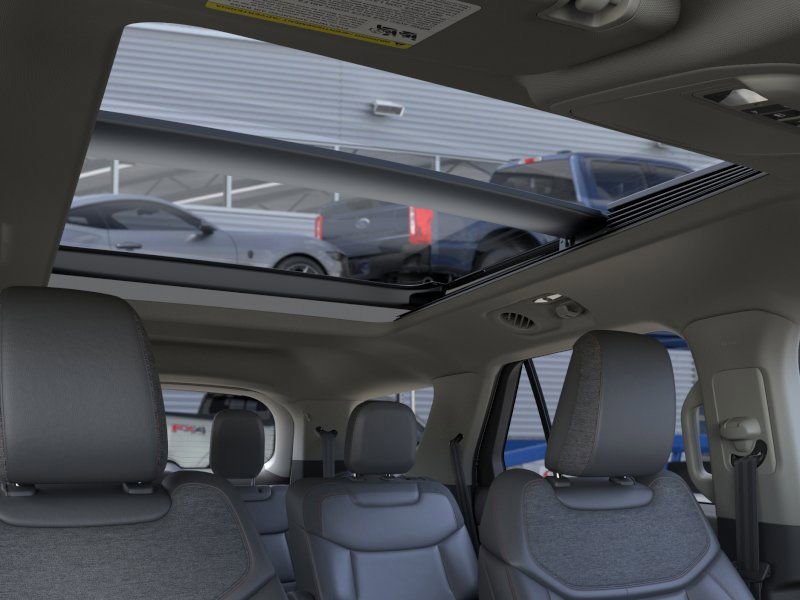 2025 Ford Explorer photo 17