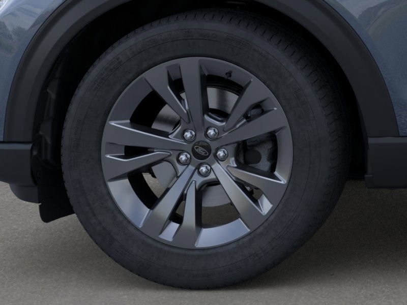 2025 Ford Explorer photo 14