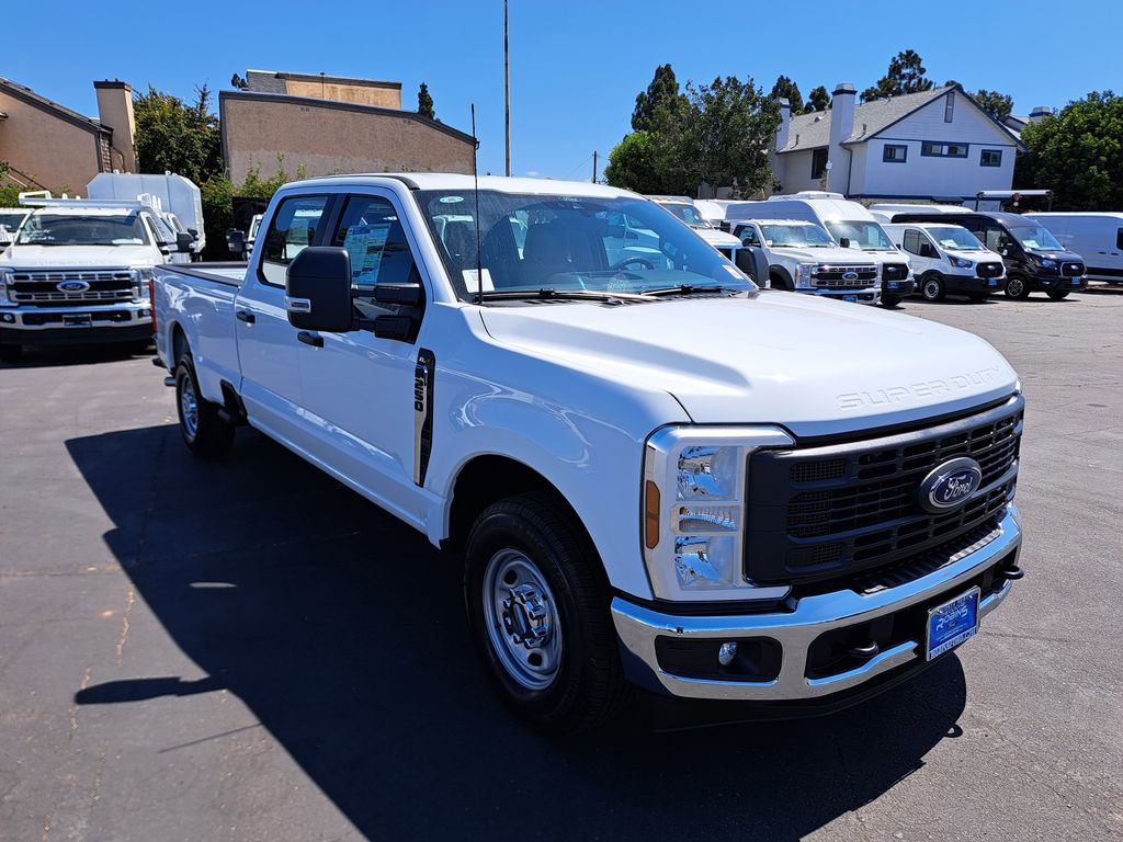 2026 Ford F-250 photo 3