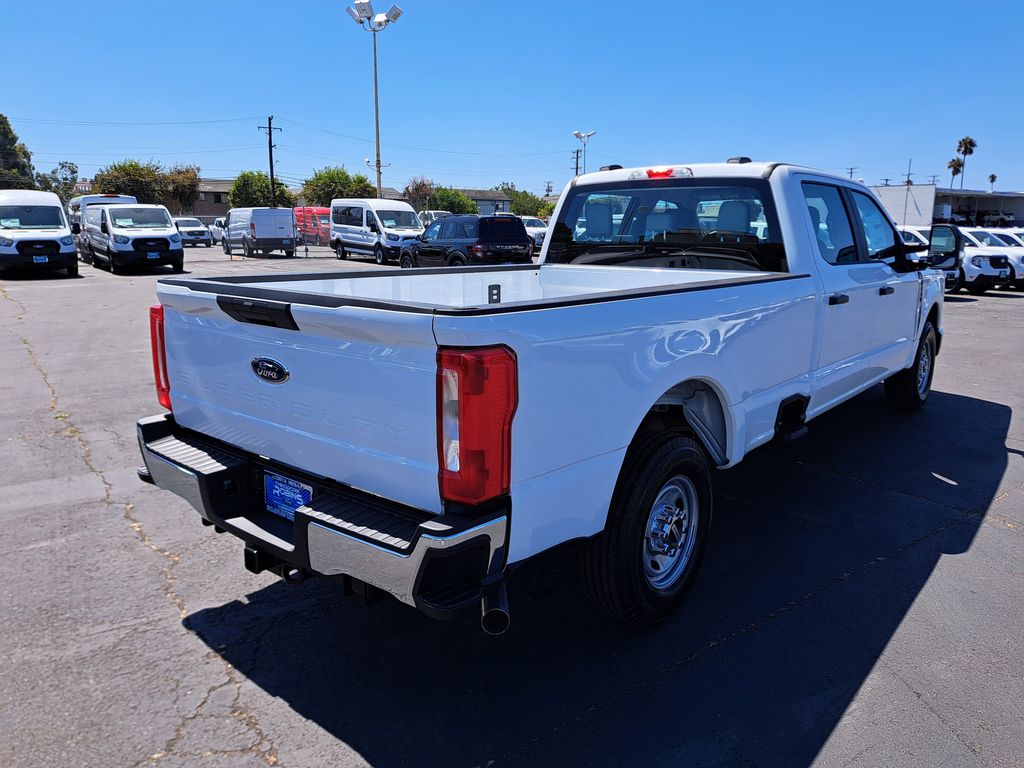 2026 Ford F-250 photo 4