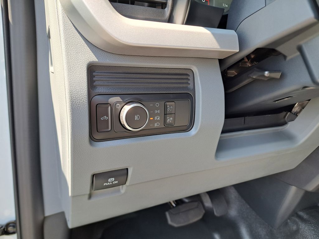 2026 Ford F-250 photo 18
