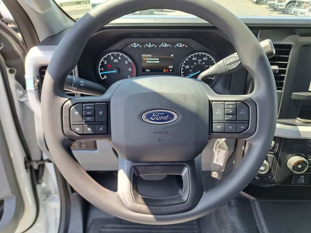 2026 Ford F-250 photo 19