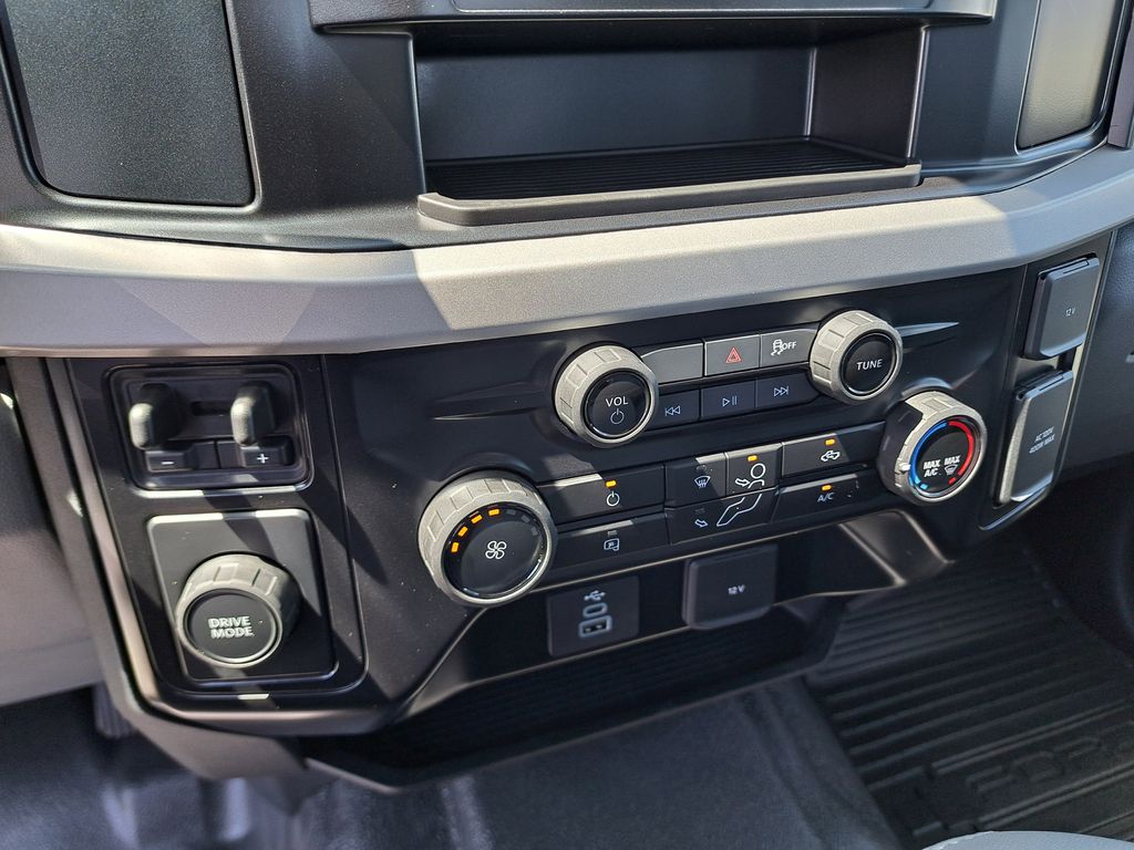 2026 Ford F-250 photo 27