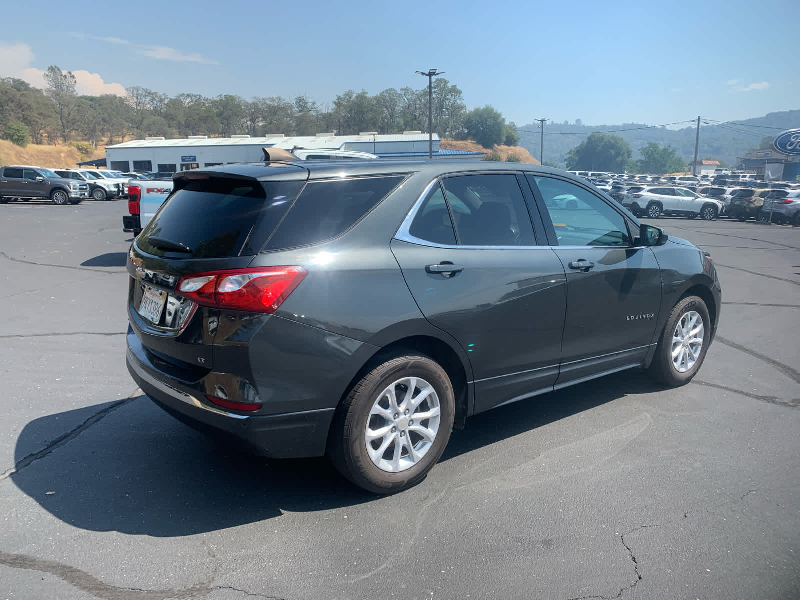 2020 Chevrolet Equinox LT photo 3