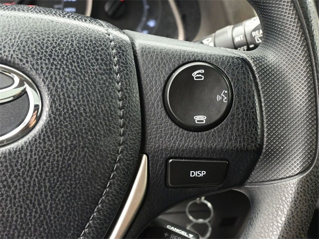 2015 Toyota RAV4 XLE photo 2