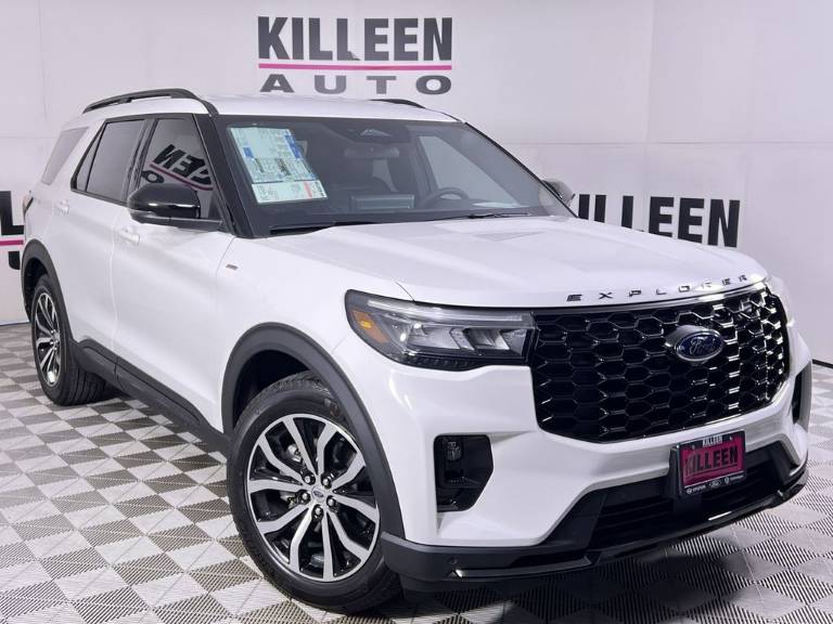 2025 Ford Explorer ST-Line
