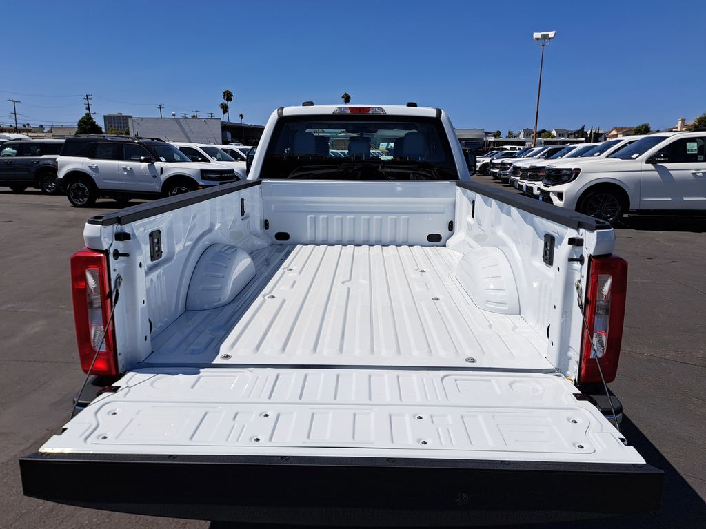 2026 Ford F-250 photo 4