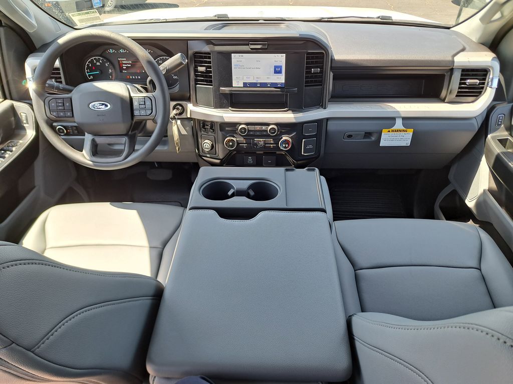 2026 Ford F-250 photo 8
