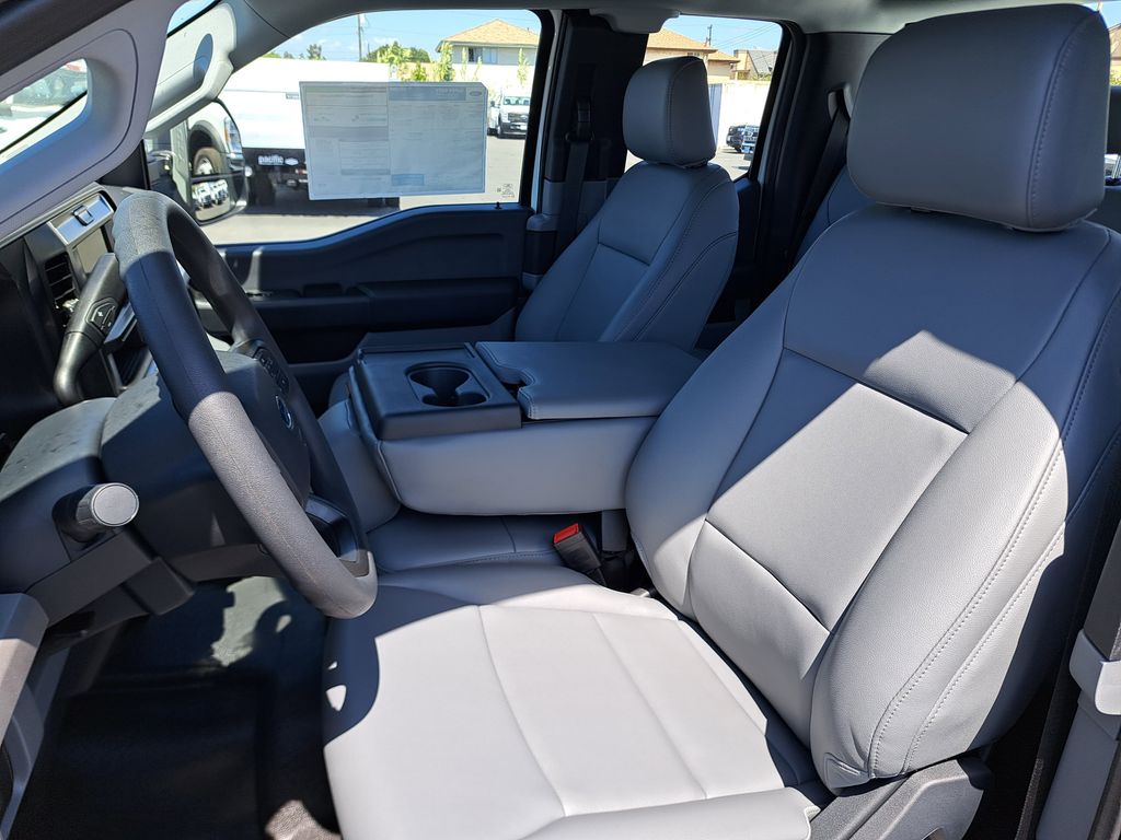 2026 Ford F-250 photo 15