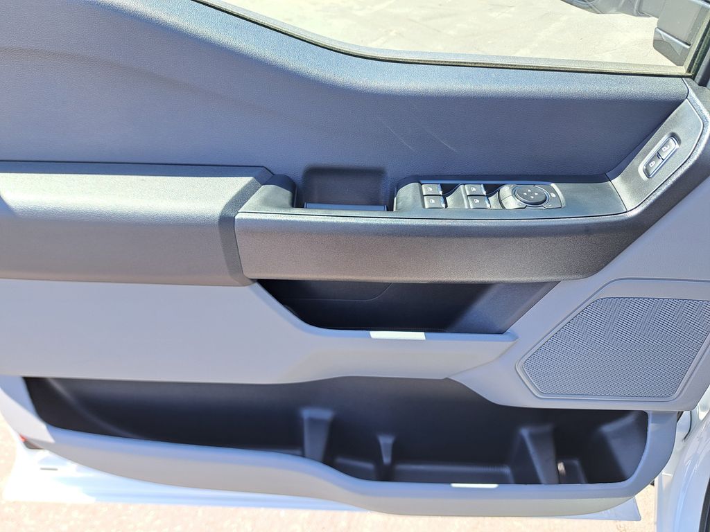 2026 Ford F-250 photo 16