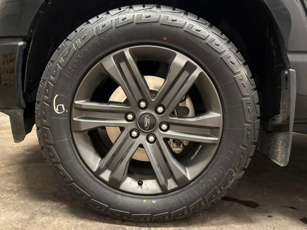 2023 Ford F-150 Lariat photo 6