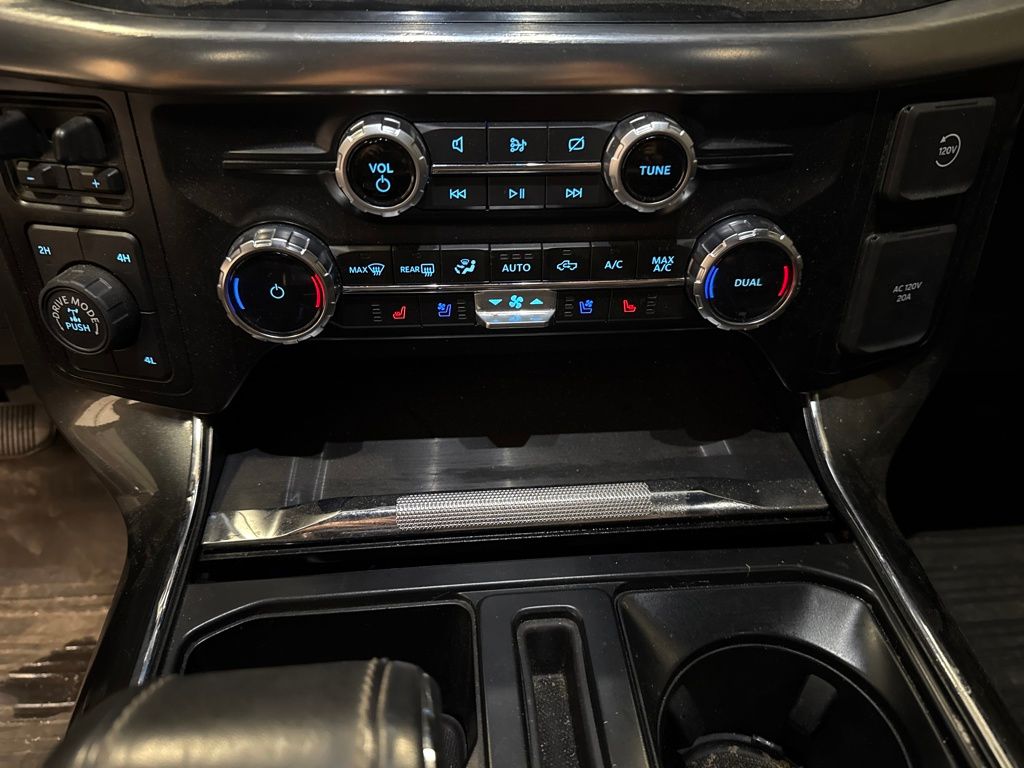 2023 Ford F-150 Lariat photo 11