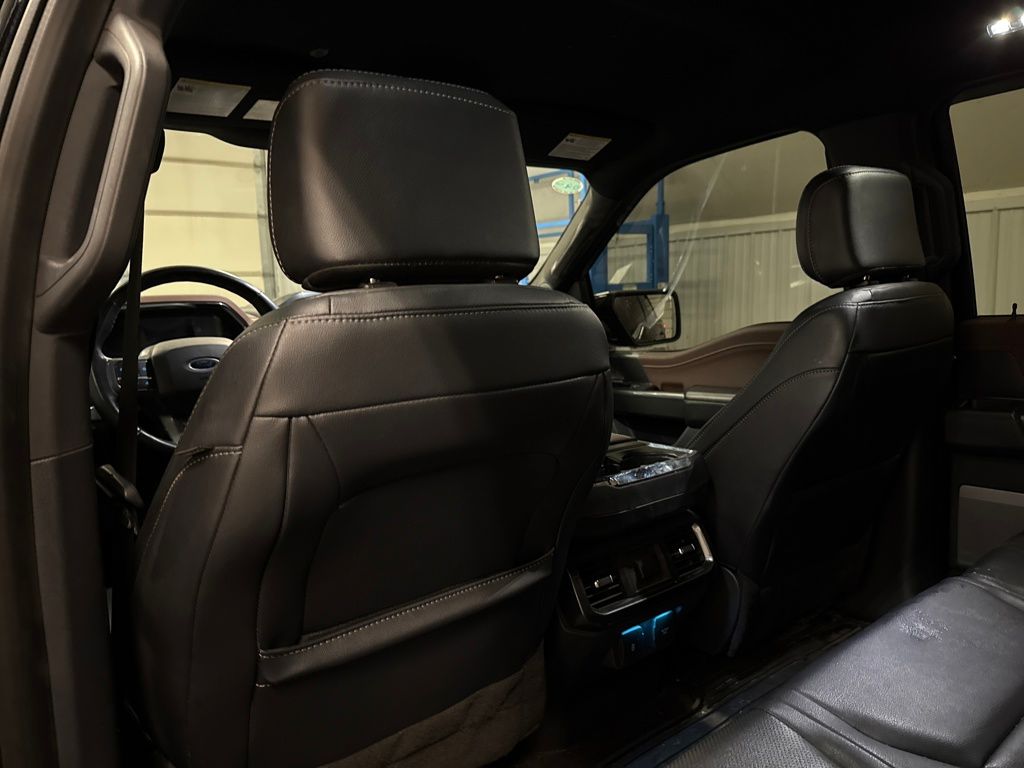 2023 Ford F-150 Lariat photo 18