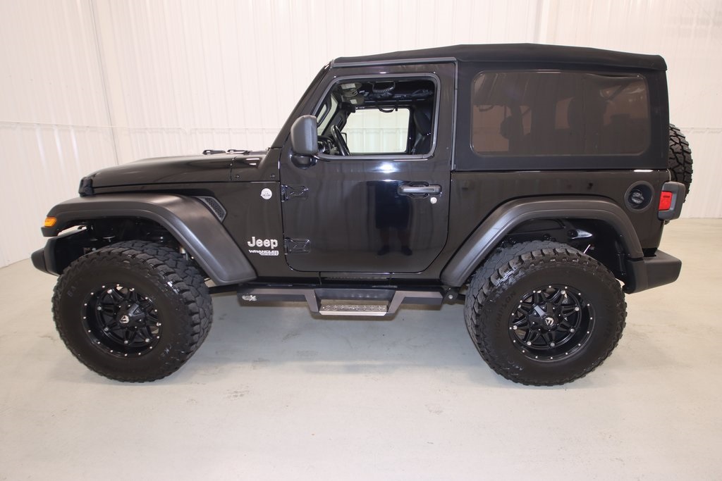 2020 Jeep Wrangler Sport S photo 3
