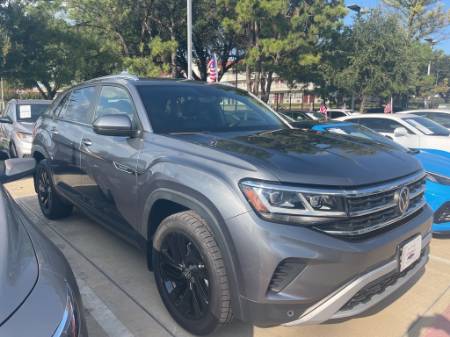 2023 Volkswagen Atlas Cross Sport 2.0T SE w/Technology