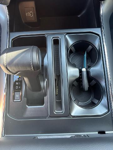 2025 Ford F-150 XLT photo 9