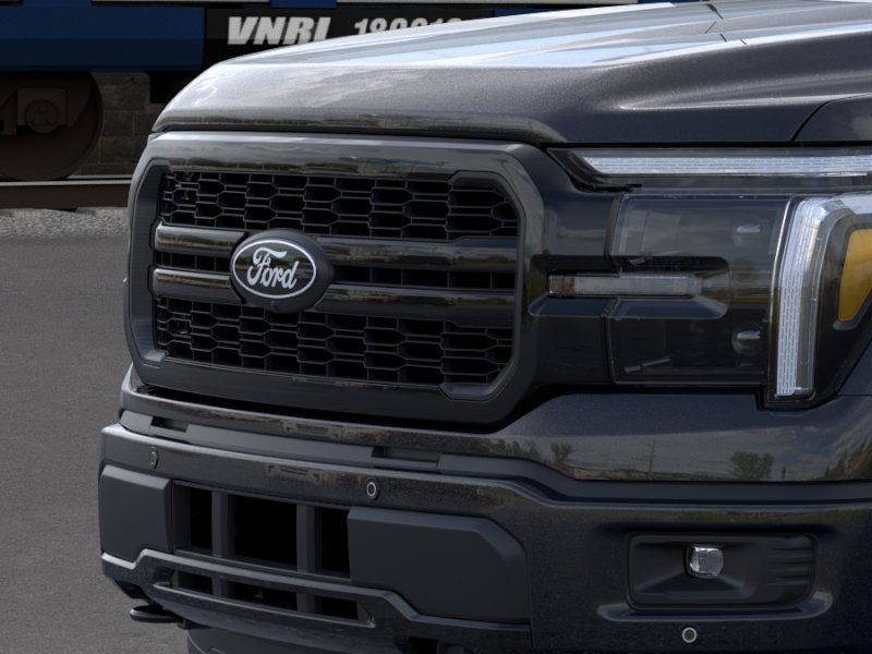 2025 Ford F-150 Lariat photo 13