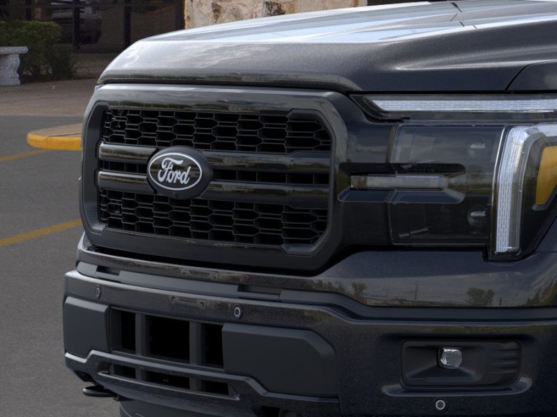 2025 Ford F-150 Lariat photo 14