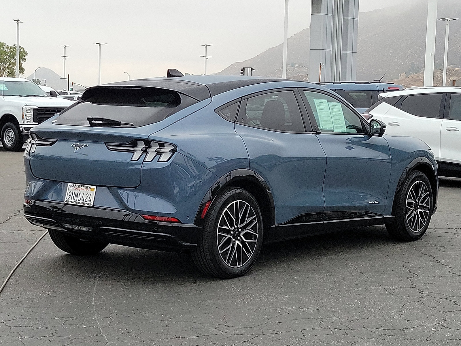 2024 Ford Mustang Mach-E Premium photo 2