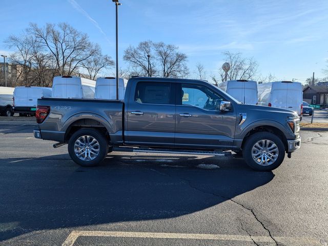 2025 Ford F-150 Lariat photo 2