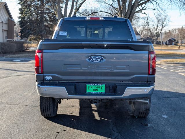 2025 Ford F-150 Lariat photo 4