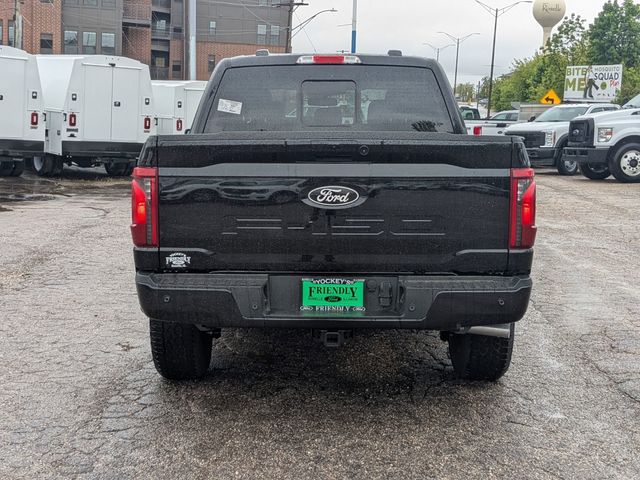 2025 Ford F-150 XLT photo 3